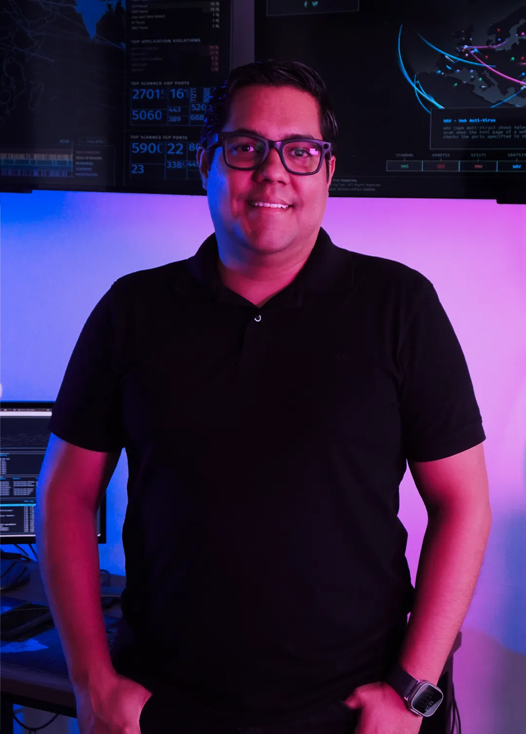 César Gaytán, creador de Cypher404